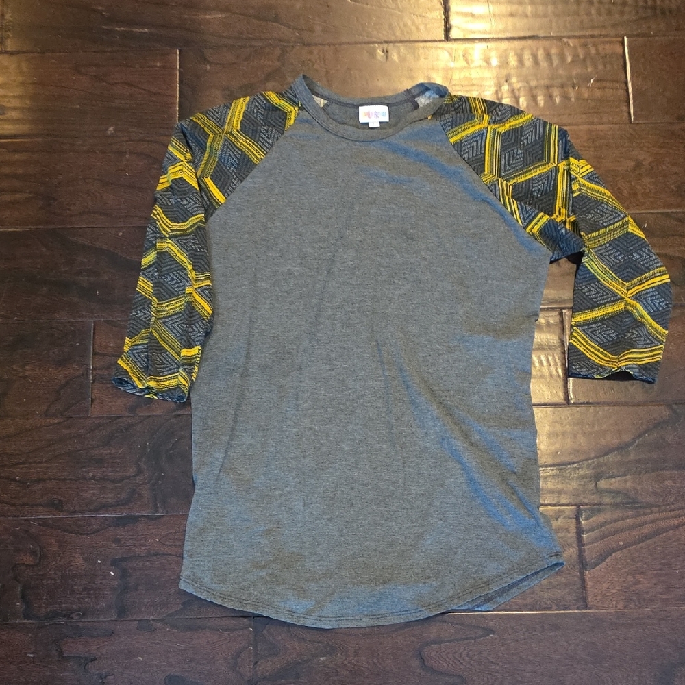 LuLaRoe Gray Raglan Tee with Yellow and Black Sleeves
